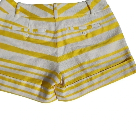 7th Ave. Design Studio New York & Co. White with Yellow Stripes Shorts Size 2 - Picture 2 of 11